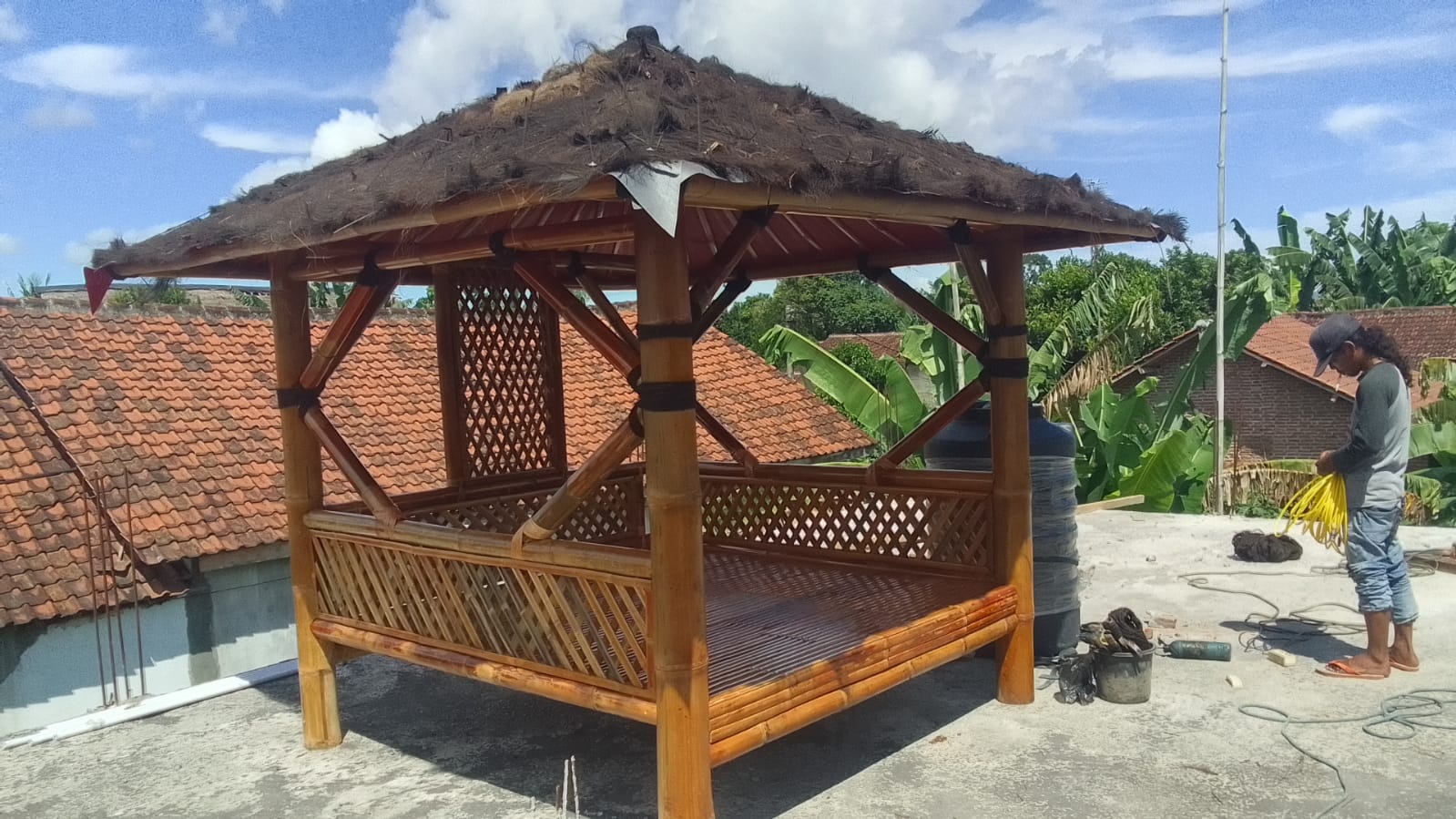 Gazebo Taman Atap Ijuk